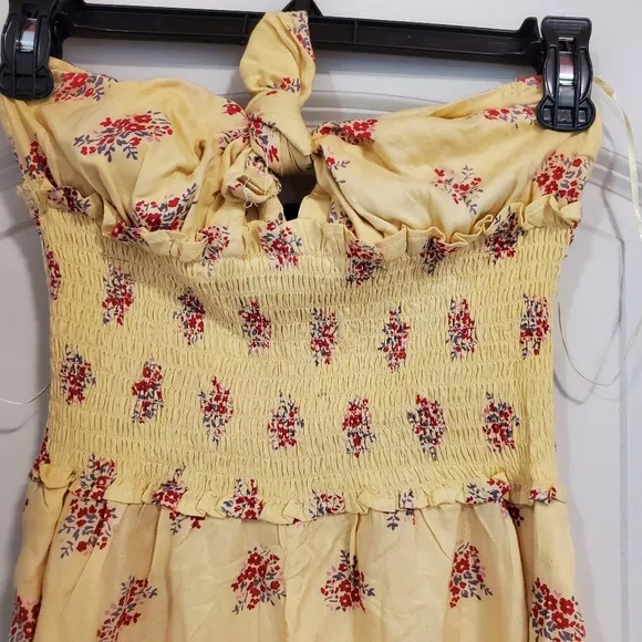 Yellow Strapless Sleeveless Floral Elastic Romper - Image 5