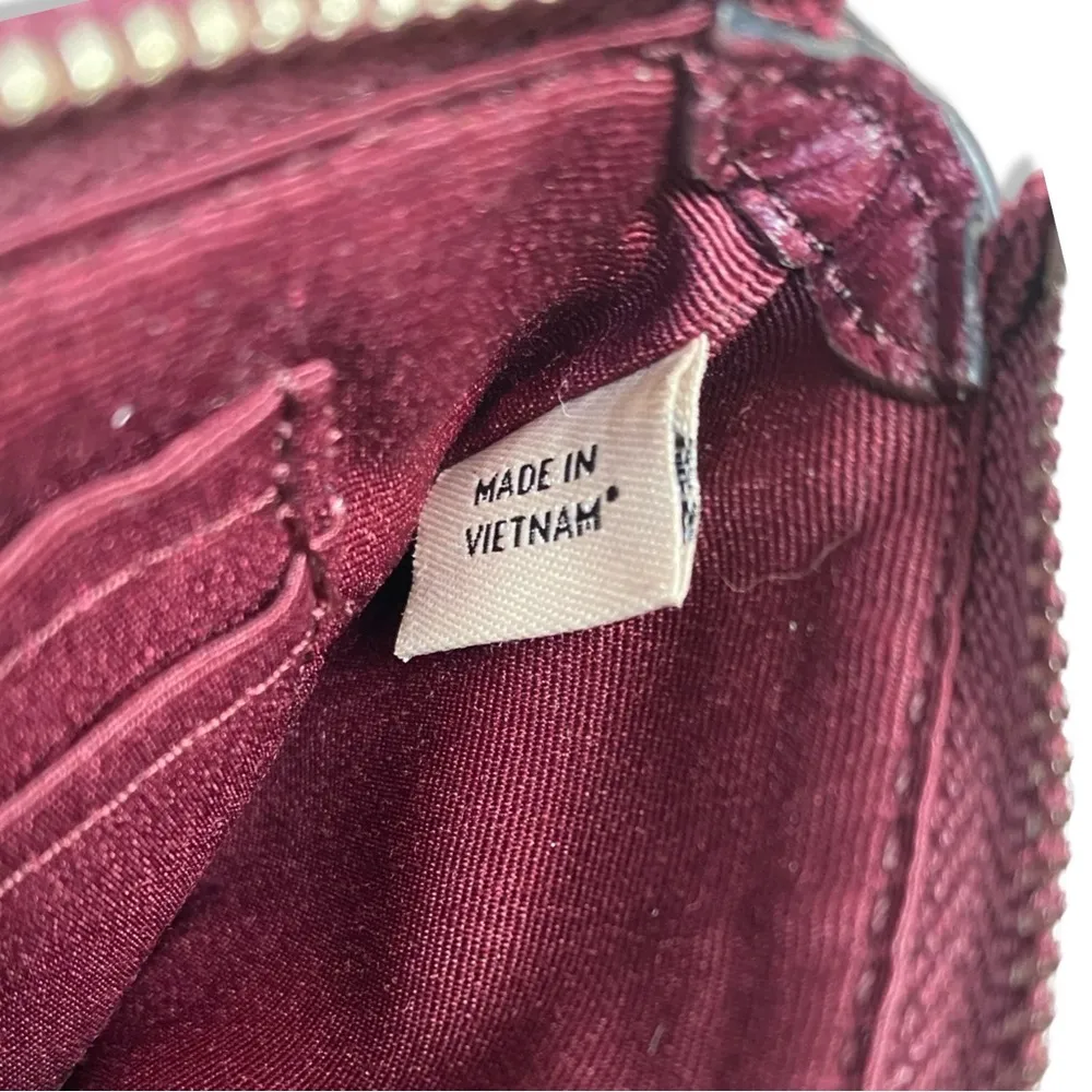 Coach  Double Corner Zip Wristlet Wallet - Image 8