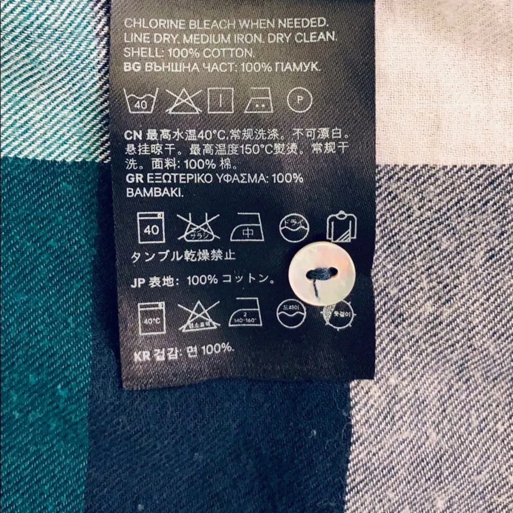 H&M Button Down Long Sleeve Plaid Flannel Shirt. - Image 10