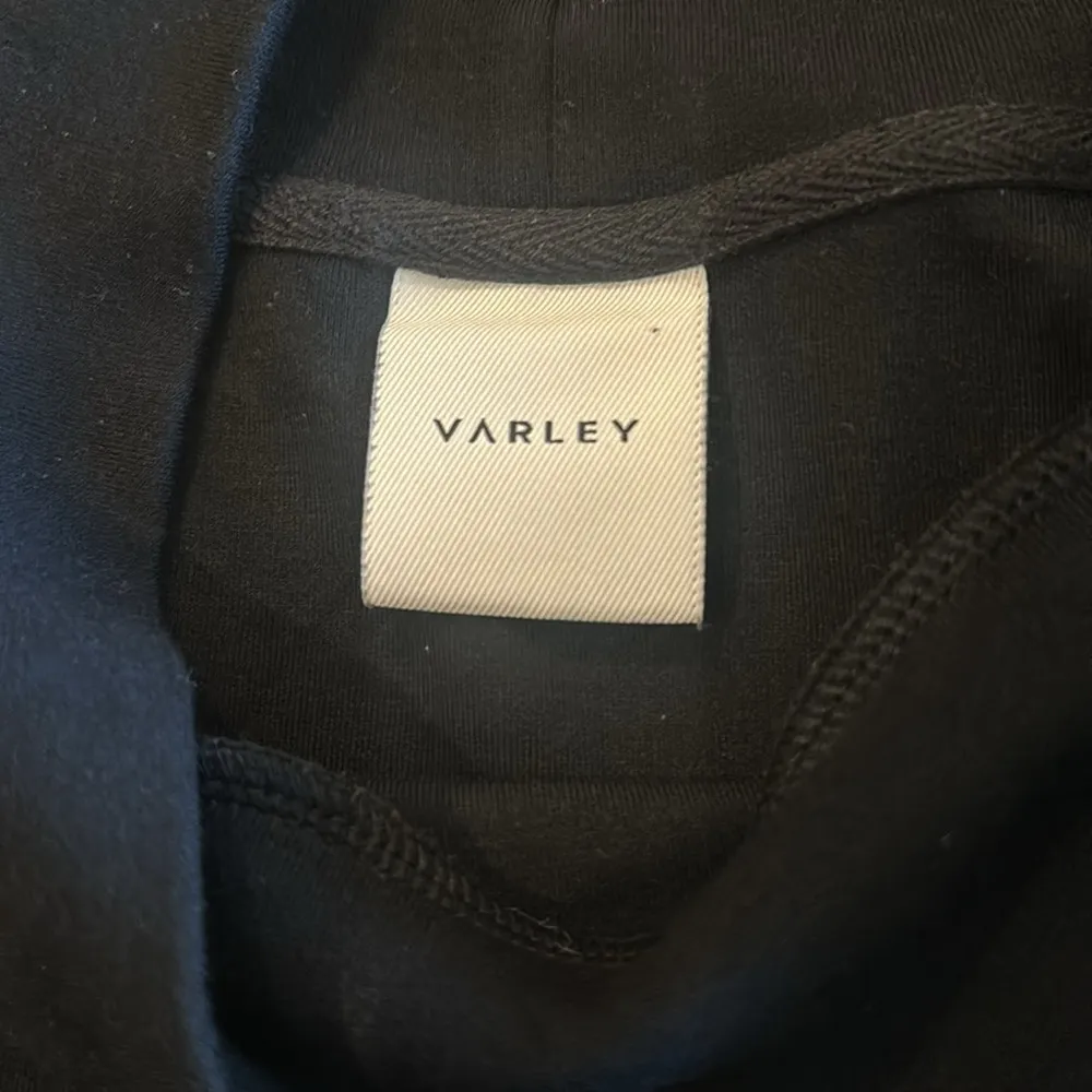 Varley Arcola Black Sweatshirt Sz Medium - Image 10