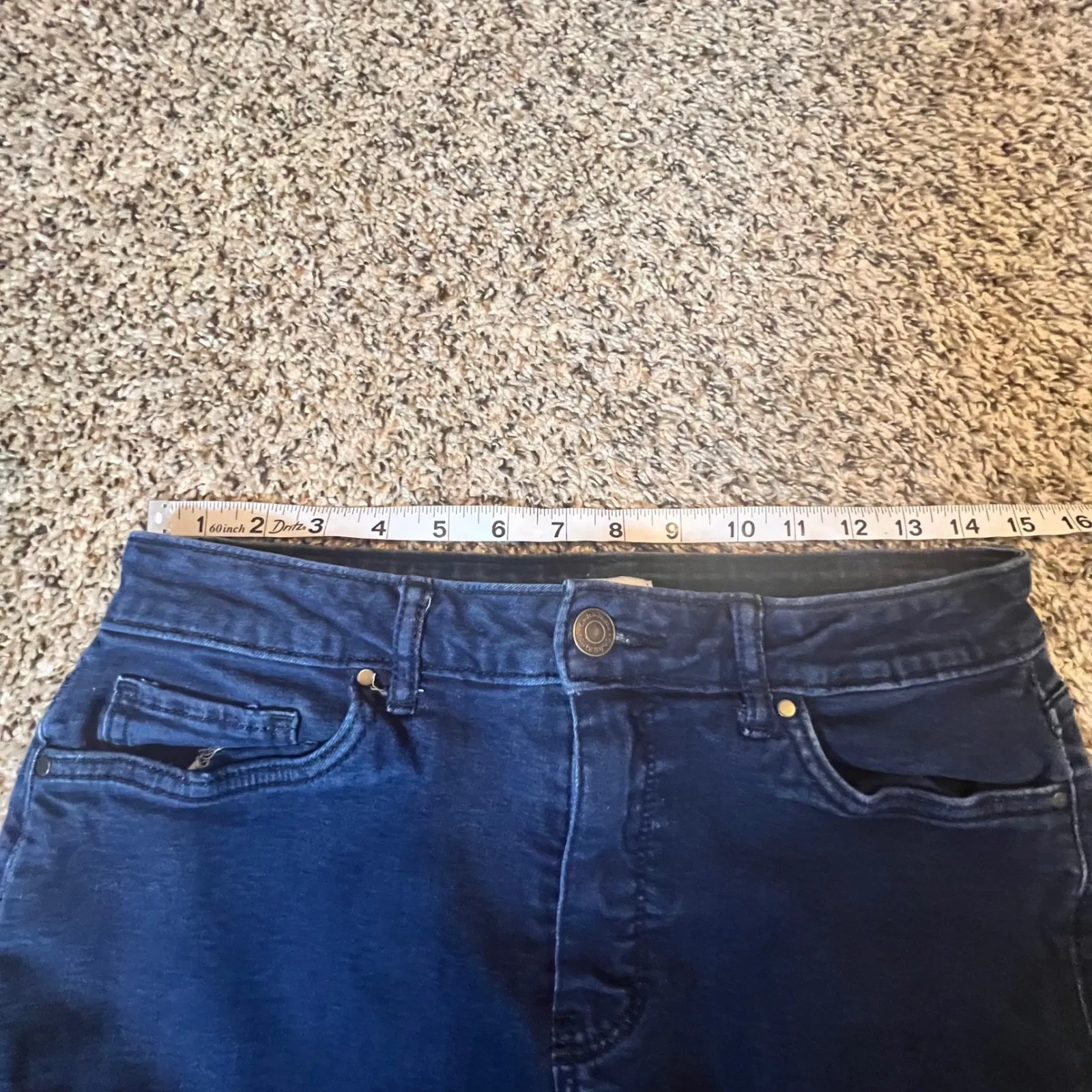 Croft & Barrow Womens Dark Wash Cropped Straight Leg Jeans Size 10 - Image 4