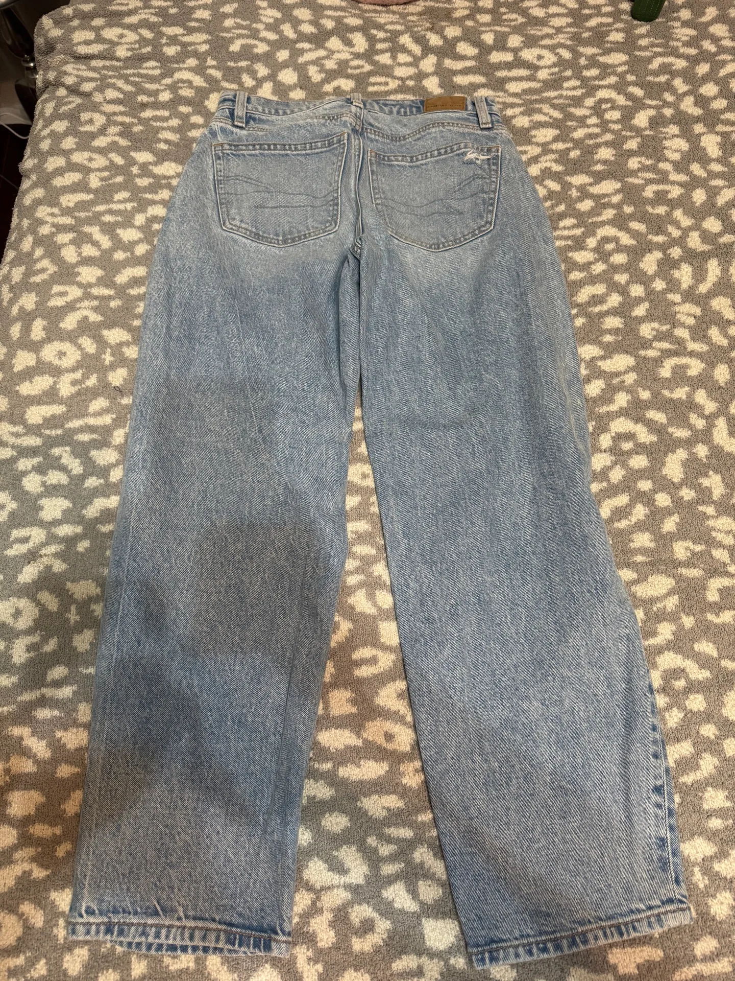 American Eagle Barrel Jeans - Image 2