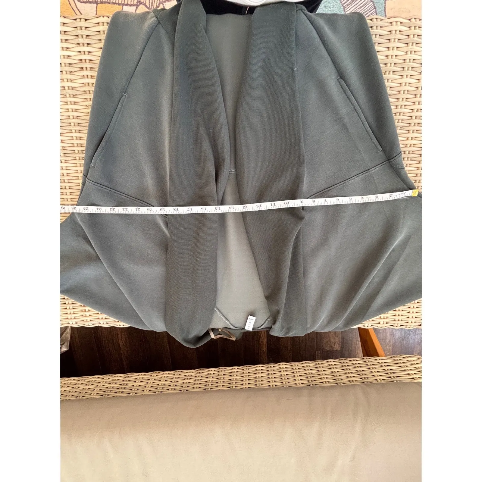 7 Diamonds Rev Throwover Cardigan XS/Small oversized Athleisure layered yoga Green Size undefined - Image 10