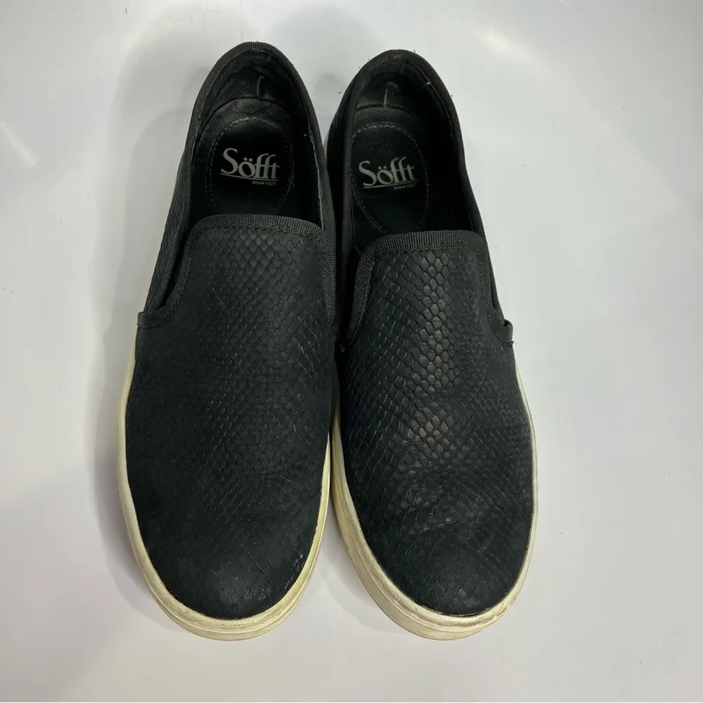 Sofft textured black leather slip on sneakers size 9‎ - Image 2