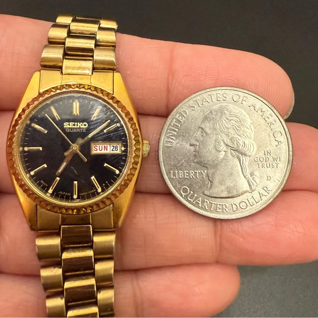 Vintage SEIKO 7N83-0041 Presidential Gold Black Dial Day Date 24mm Women’s Watch - Image 11