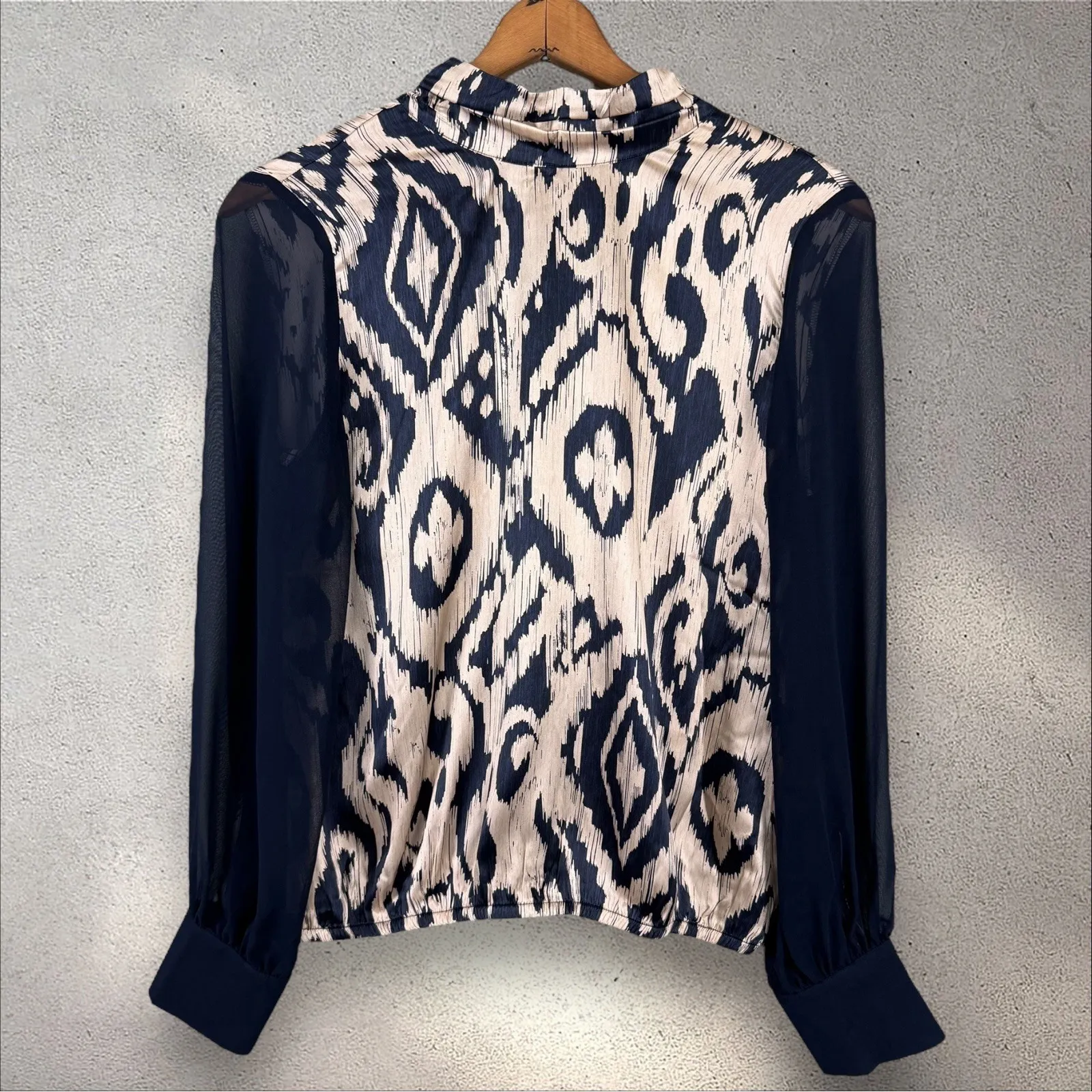 Spartina 449 Erinne Silk Blouse Bascom‎ Ikat NWT Sz XS MSRP $188 - Image 8