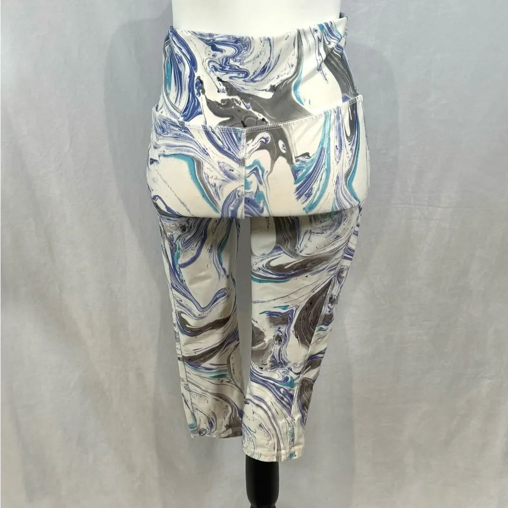 Sport high waisted marbled capri yoga leggings size medium - Image 4