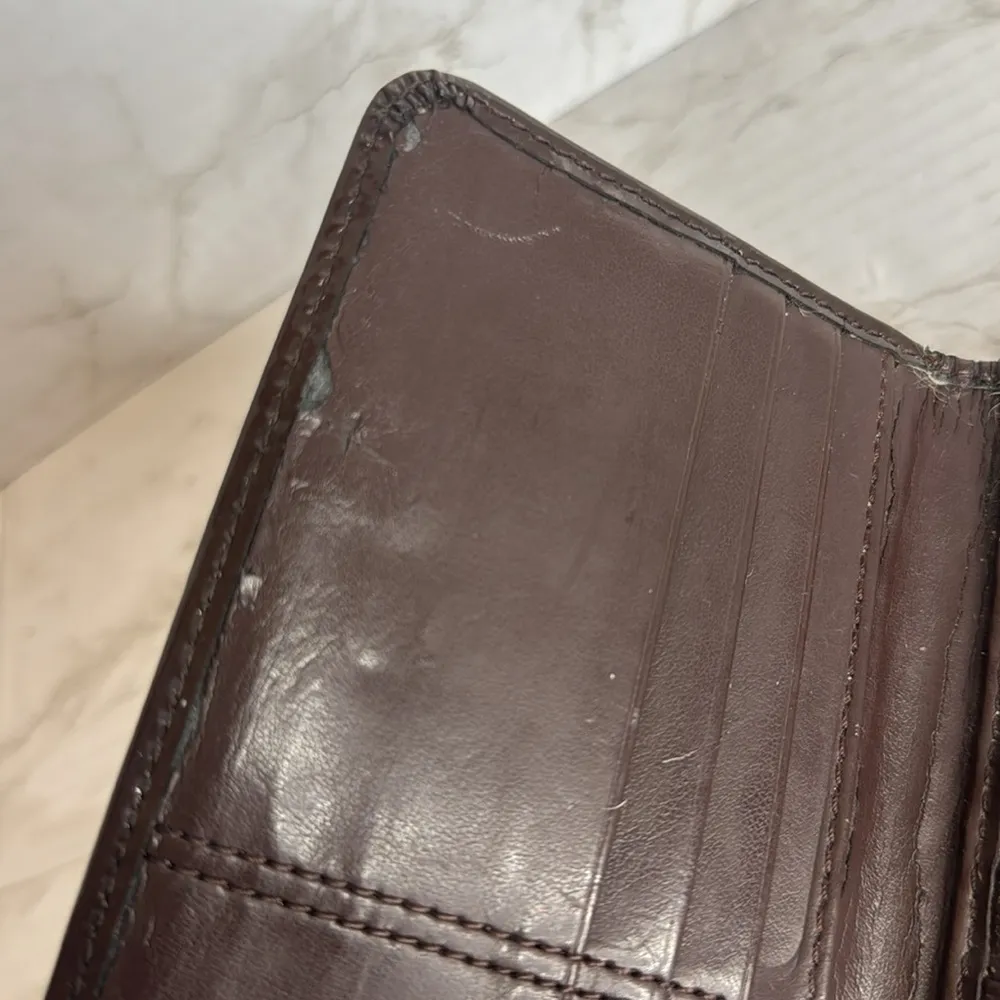 Coach Patent Leather Accordian Zip Wallet old money cute fashion - Image 9