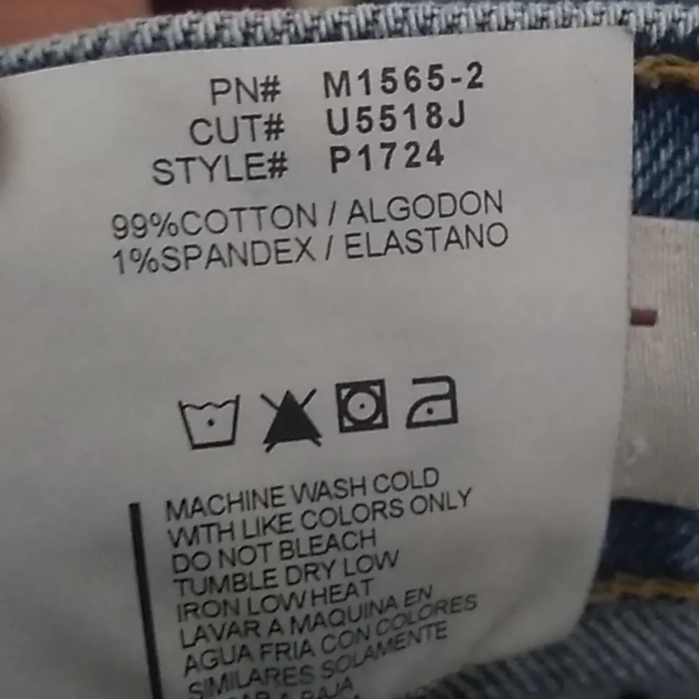 FINAL MARKDOWN Juniors' vibrant MiU Distressed Jeans (3/W25) - Image 12