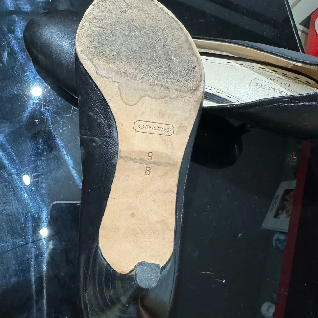 Coach Pump - Image 5