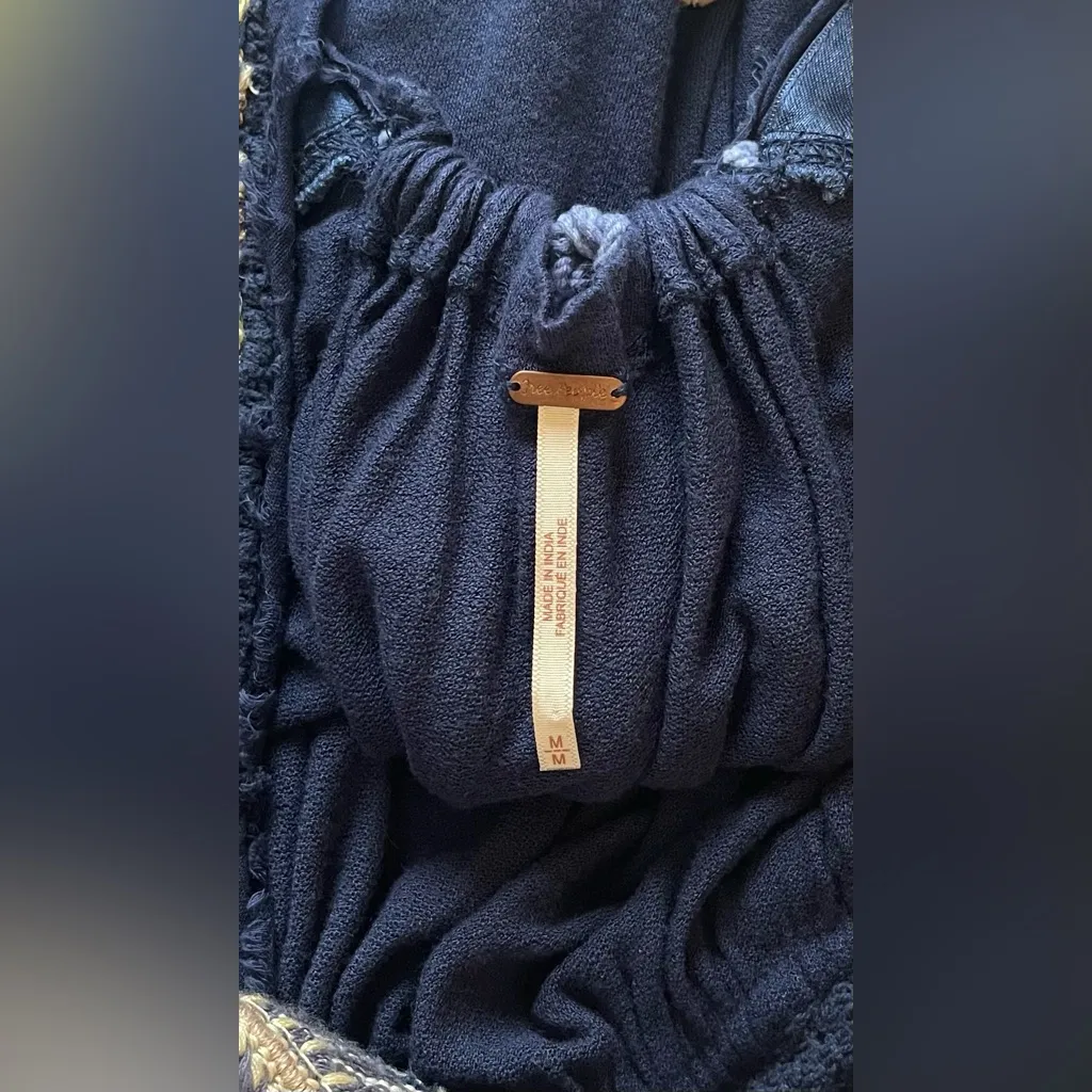 Free People Fiesta
 Embroidered Navy
 Top Tuni Sz M - Image 5