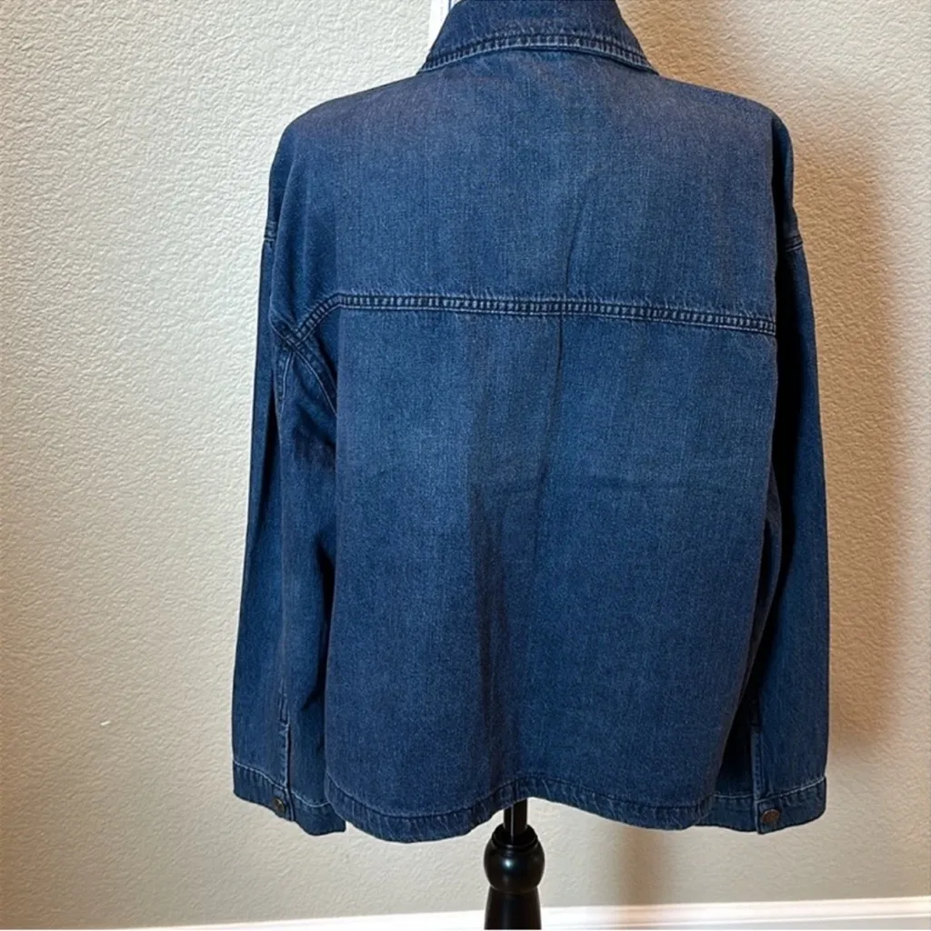 DKNY Denim Snap up Jacket with front pockets - Image 4