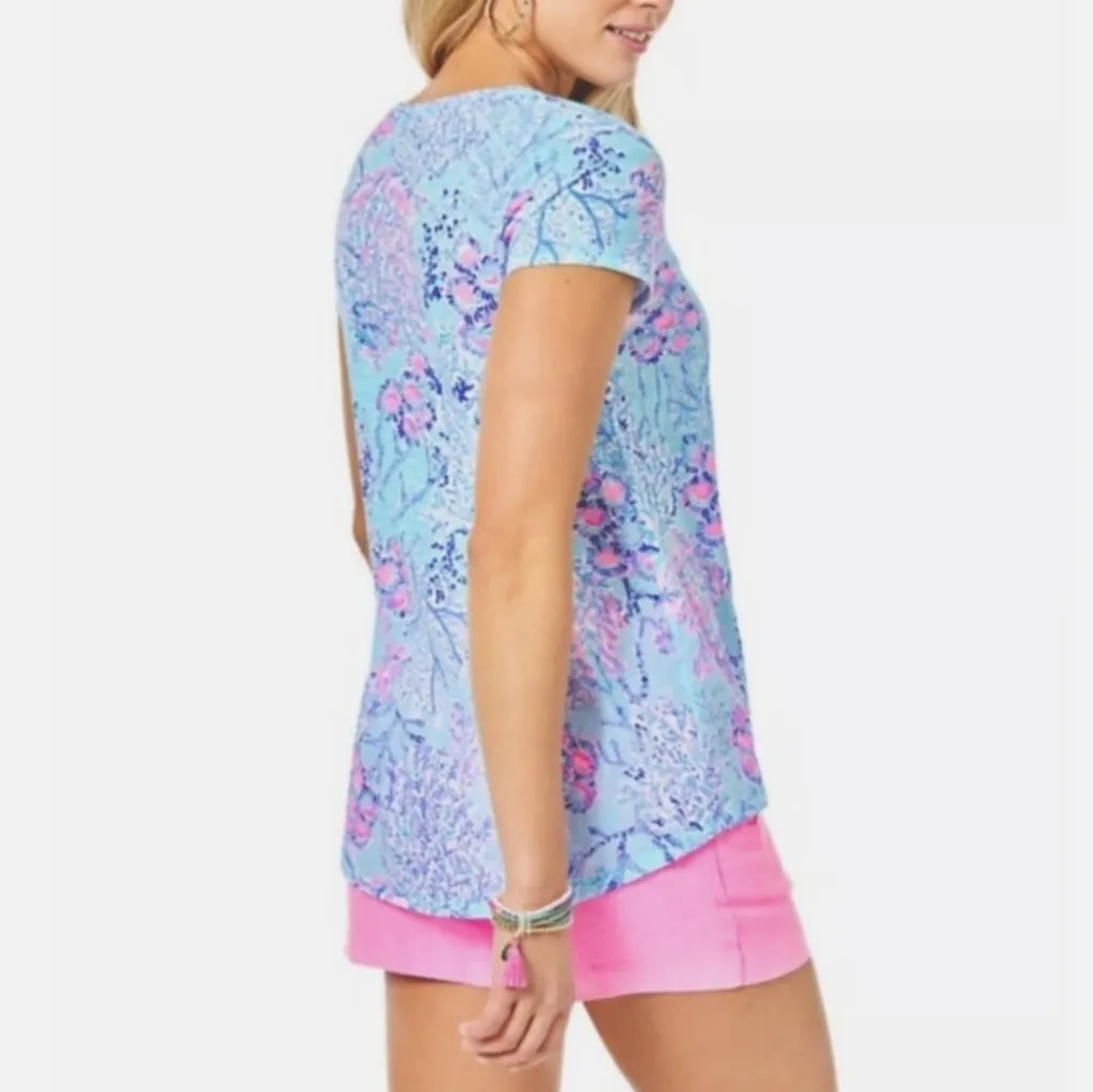 Lilly Pulitzer Etta V-Neck Blue Ibiza Now‎ You Sea Me 100% Cotton Short Sleeve - Image 2