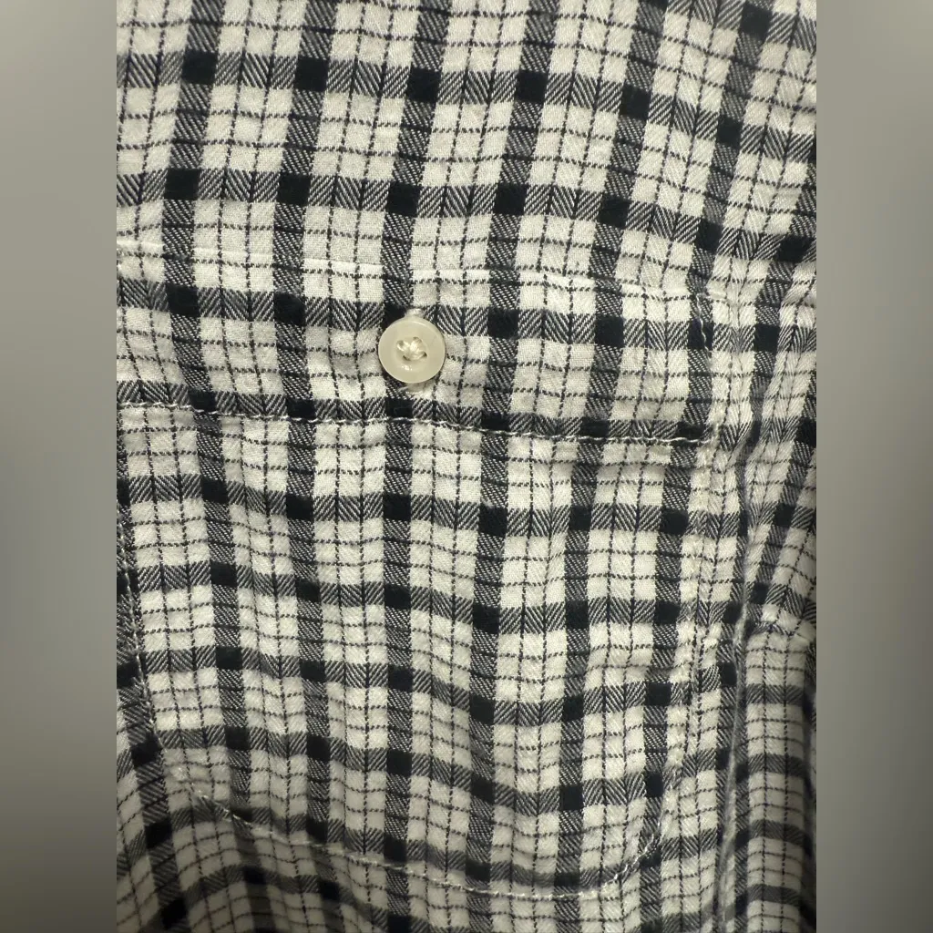 St. John's‎ Bay Plaid Shirt in Black and Cream Size XS - Image 7