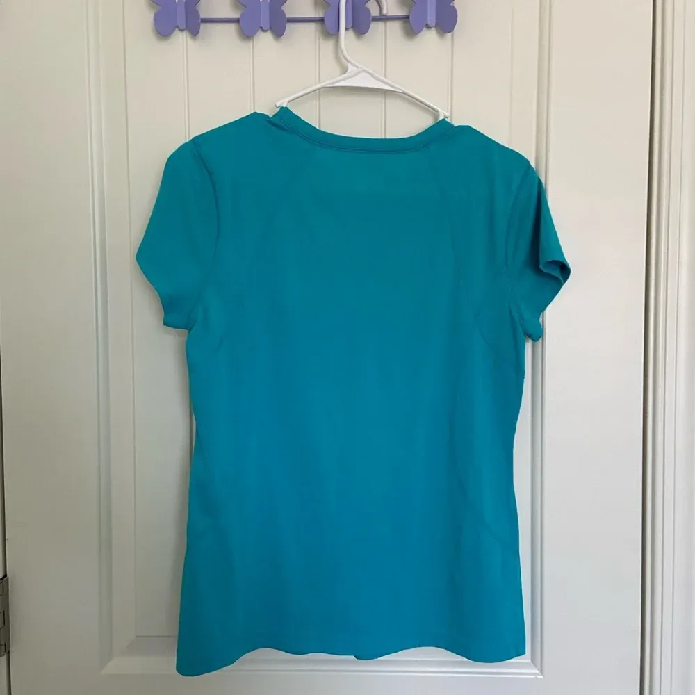 EUC | Tekgear women’s turquoise active top‎ — small - Image 4