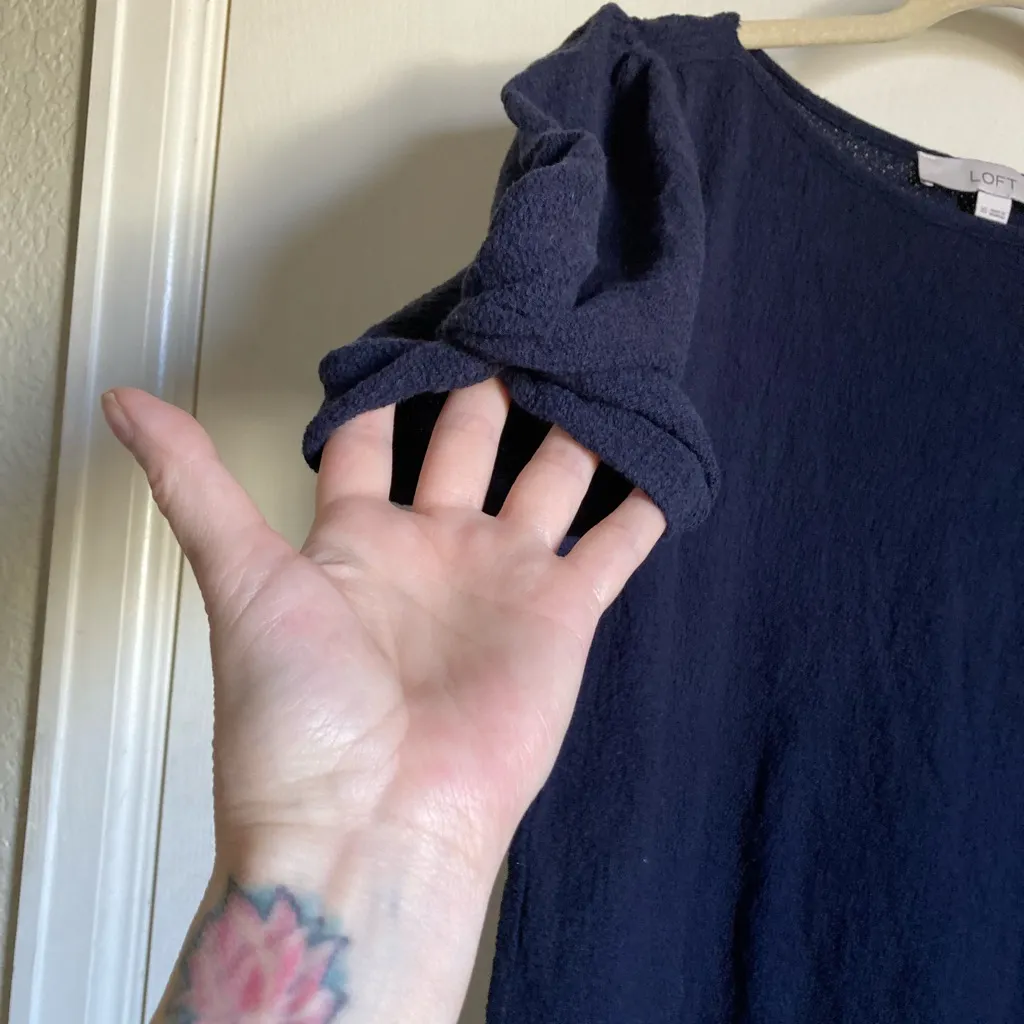 🌞Loft Navy Blue Scoop Neck Puff Twisted Short Sleeve Textured Blouse #MBG - Image 5