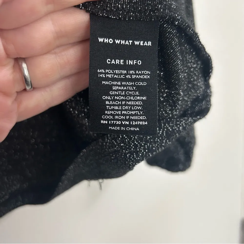 Who What Wear Black Silver Metallic Long Sleeve Top M - Image 4