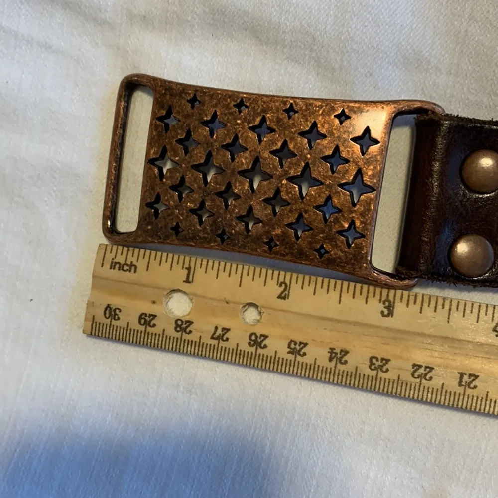 COPPER DESIGN BELT BUCKLE & LEATHER BELT. Sz:S Brown - Image 6