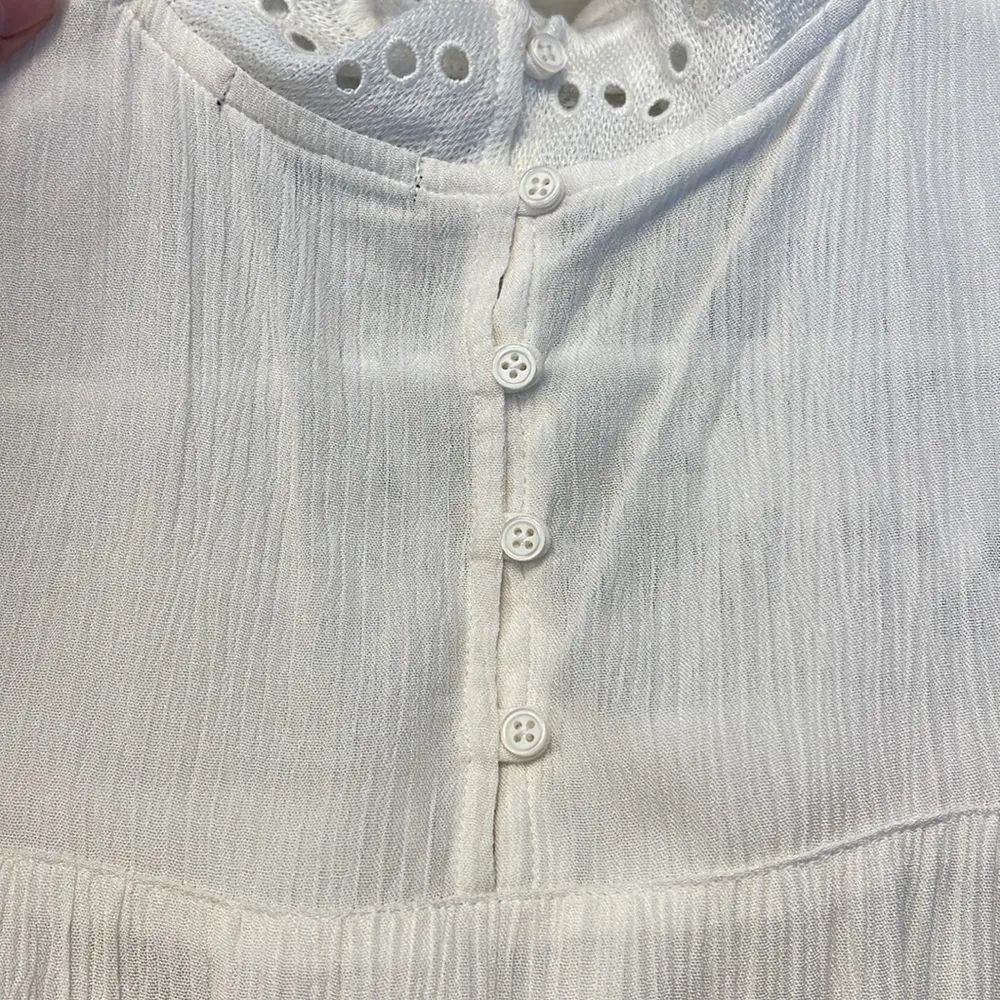 WhoWhatWear Cream Long Sleeve Lace Bohemian Peasant Blouse Size Small EUC #7322 - Image 6