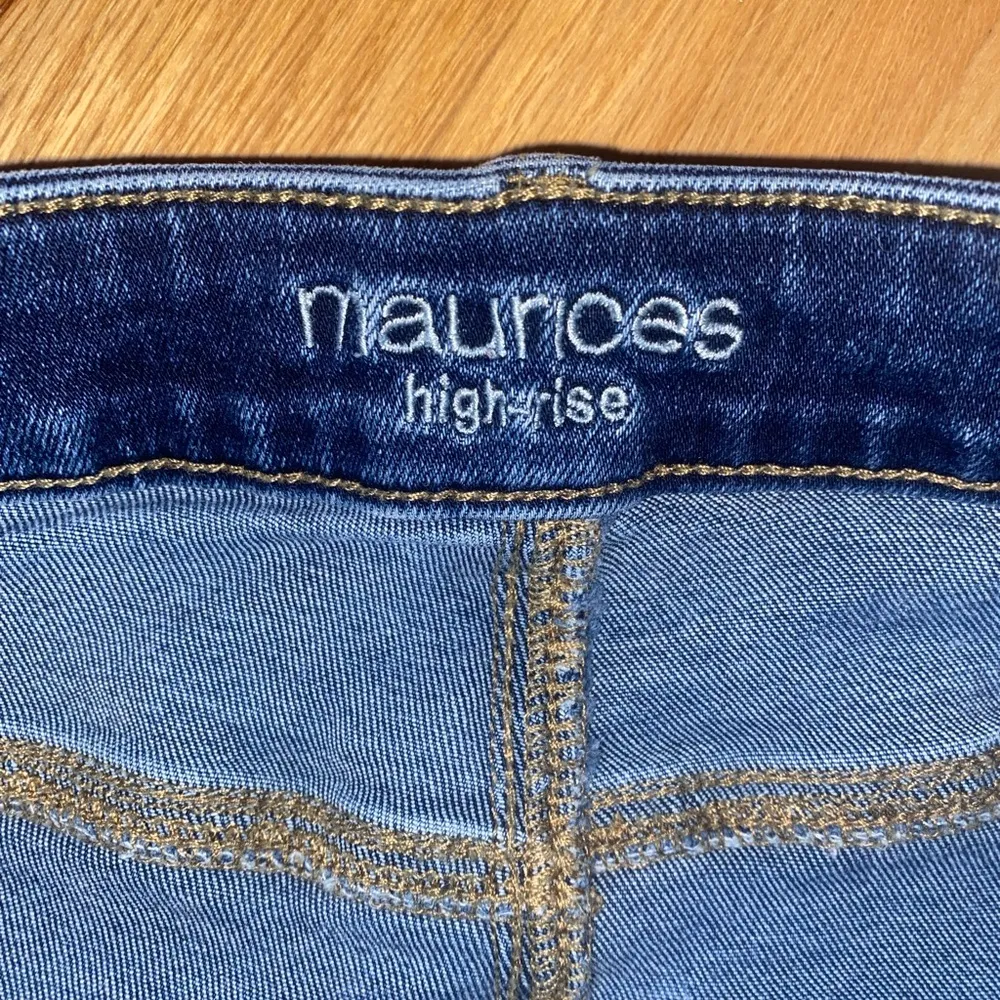 Women’s XS Short Skinny Jeans. - Image 3