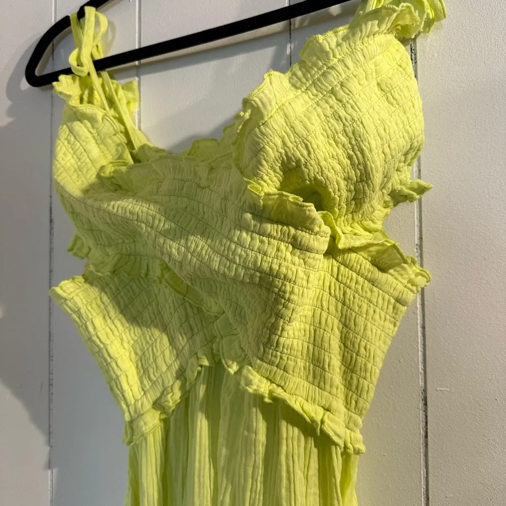 ANTHROPOLOGIE Smocked Gauze Lime Green Ruffled Women's maxi dress - Image 3