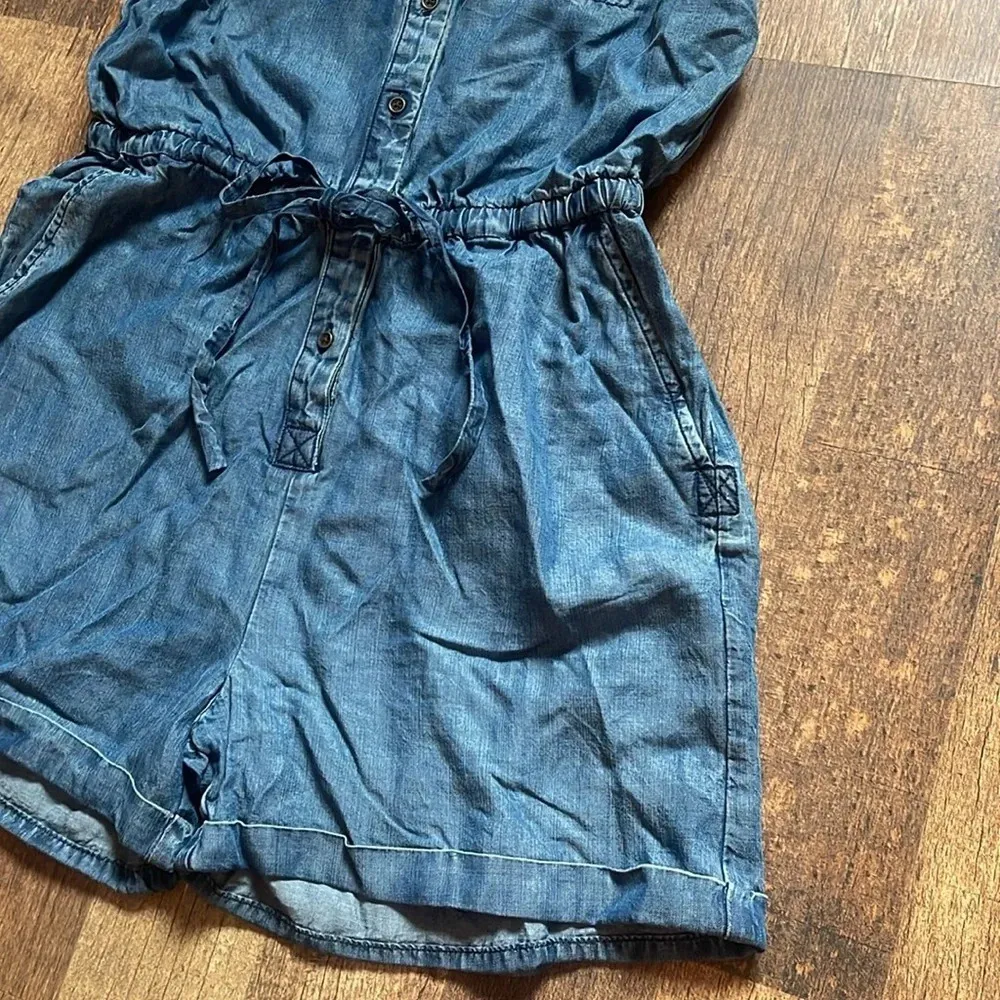 LUCKY BRAND Drawstring Sleeveless Denim Romper with Pockets medium NWT - Image 5