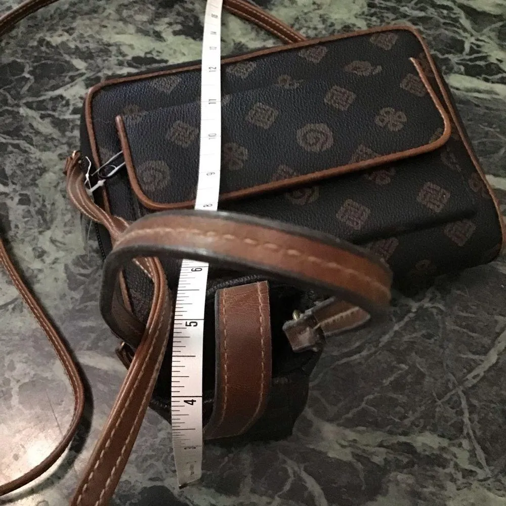 Organizer purse with glasses holder - Image 3