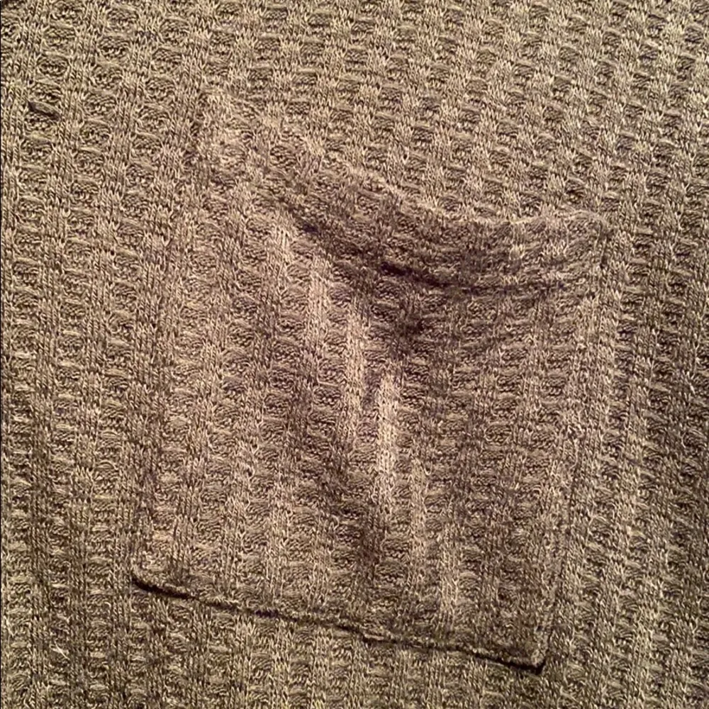 NWT Chaser thermal v drop shoulder long sleeve tee - Image 2