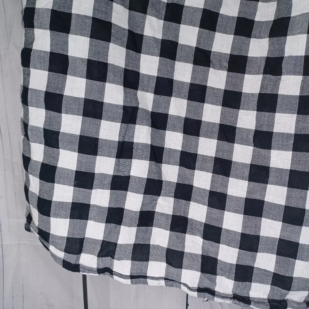 J.Crew Factory black and white plaid button - Image 10