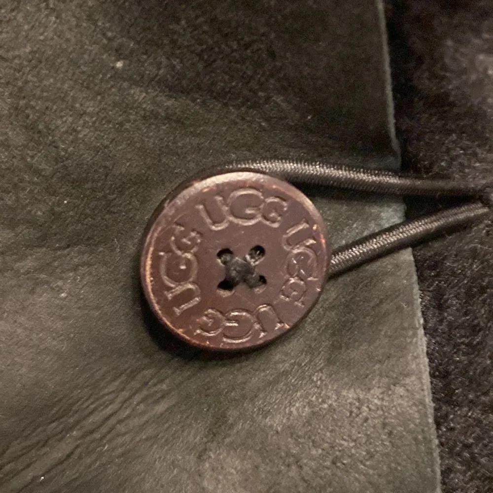 UGG Baileys Short Boots size 5 very good condition no rips smell or stains - Image 10