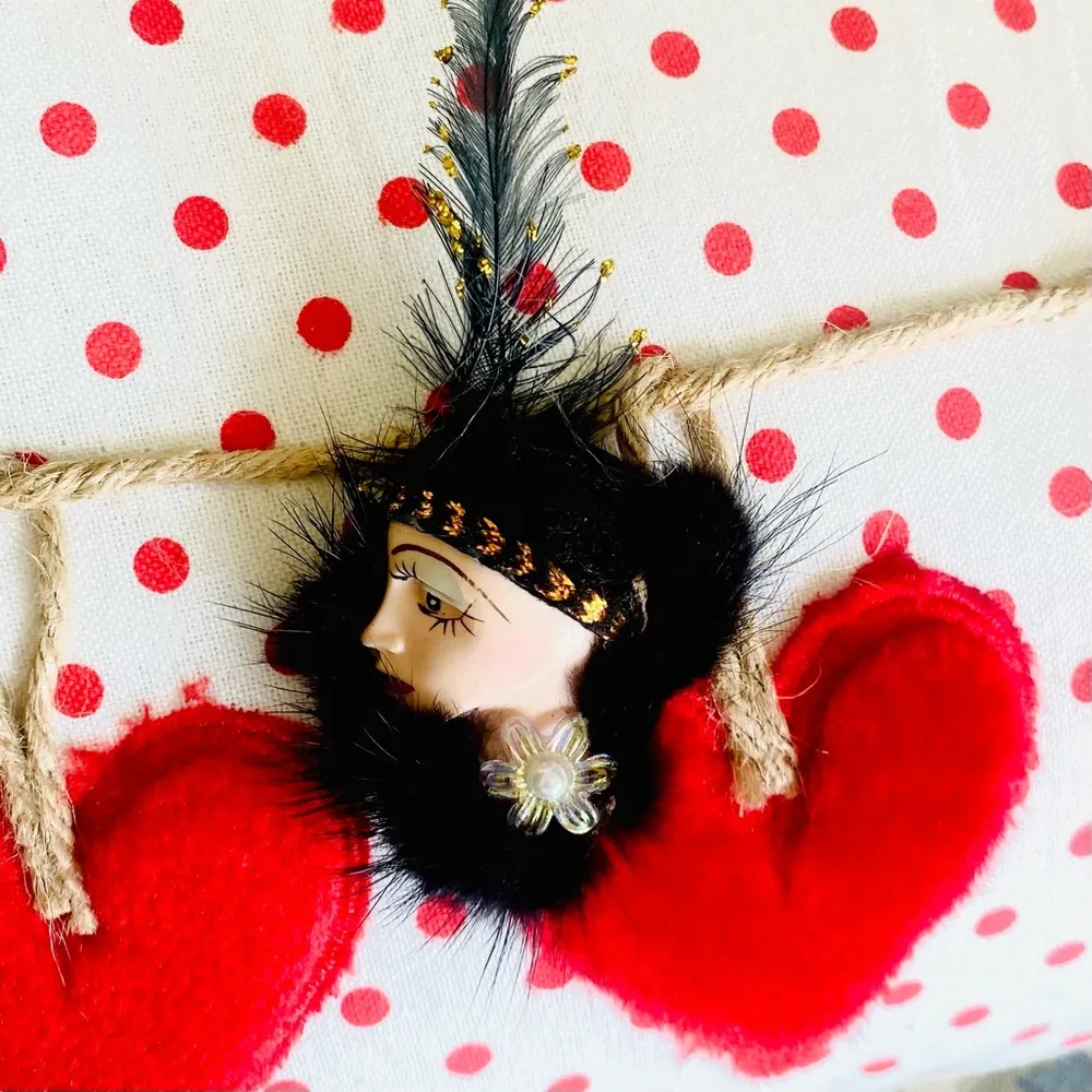 Fancy Lady Face Pin Brooch Fur Mink Vintage Black - Image 3