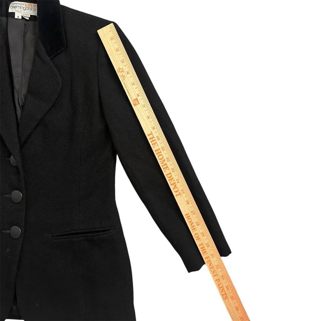 Vintage Bloomingdale's Black Wool Blazer Women’s P 2 Made in USA Velvet
Collar Size 2P - Image 5