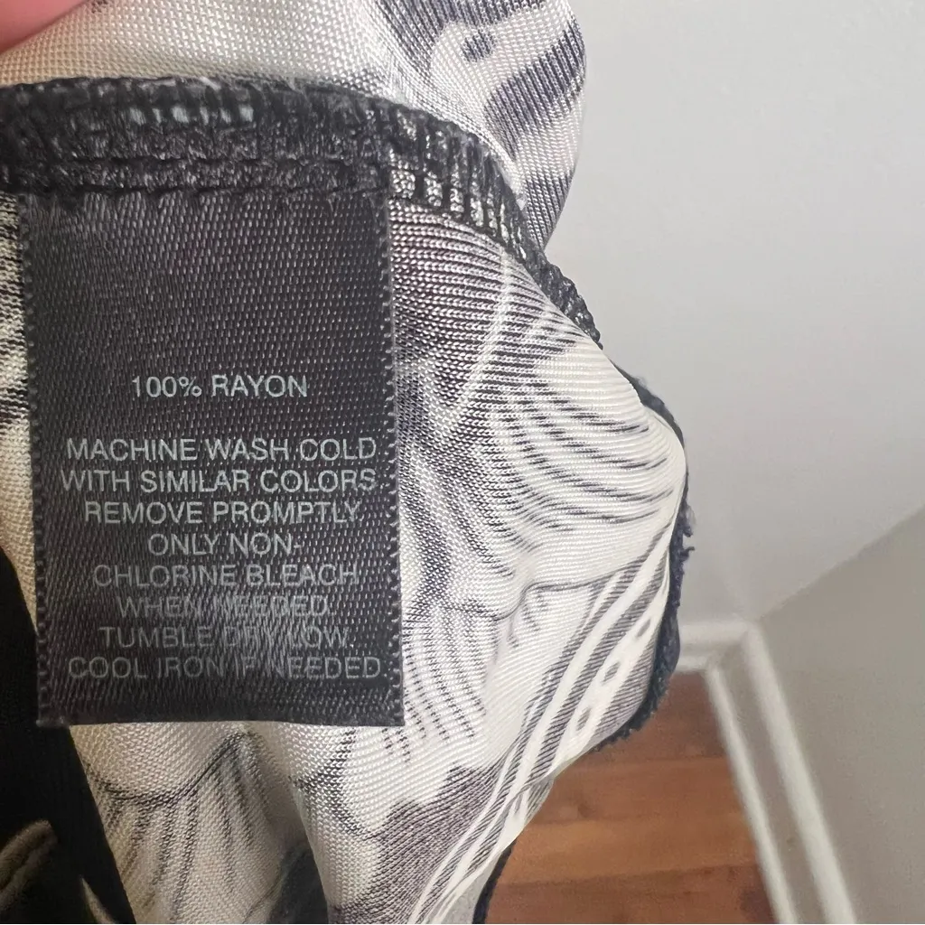 White House Black Market Off Shoulder Mini Tunic Dress Black Floral S - Image 9