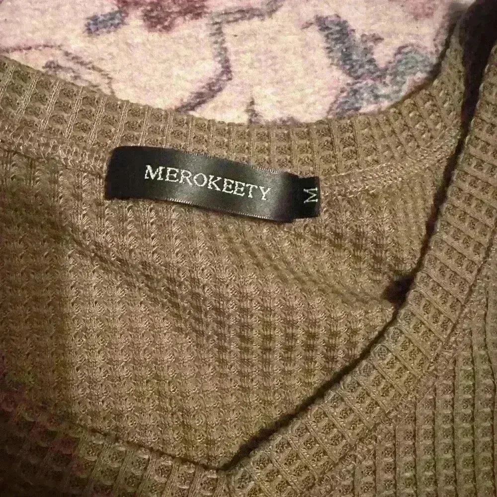 Olive Green Waffle Knit Short Sleeve Top Women’s M Thermal Textured Shirt Casual - Image 4