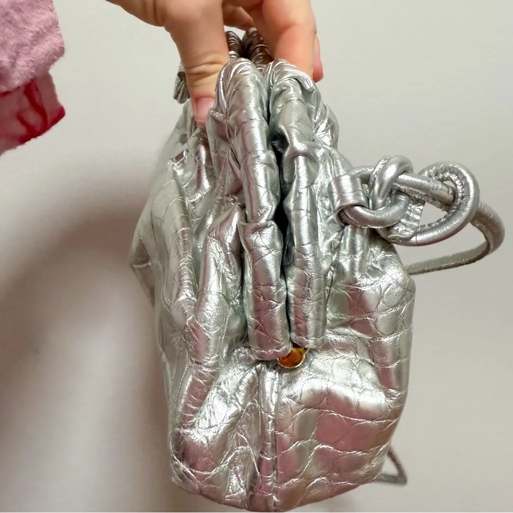 Mansur Gavriel silver metallic cloud clutch convertible shoulder bag holiday - Image 12