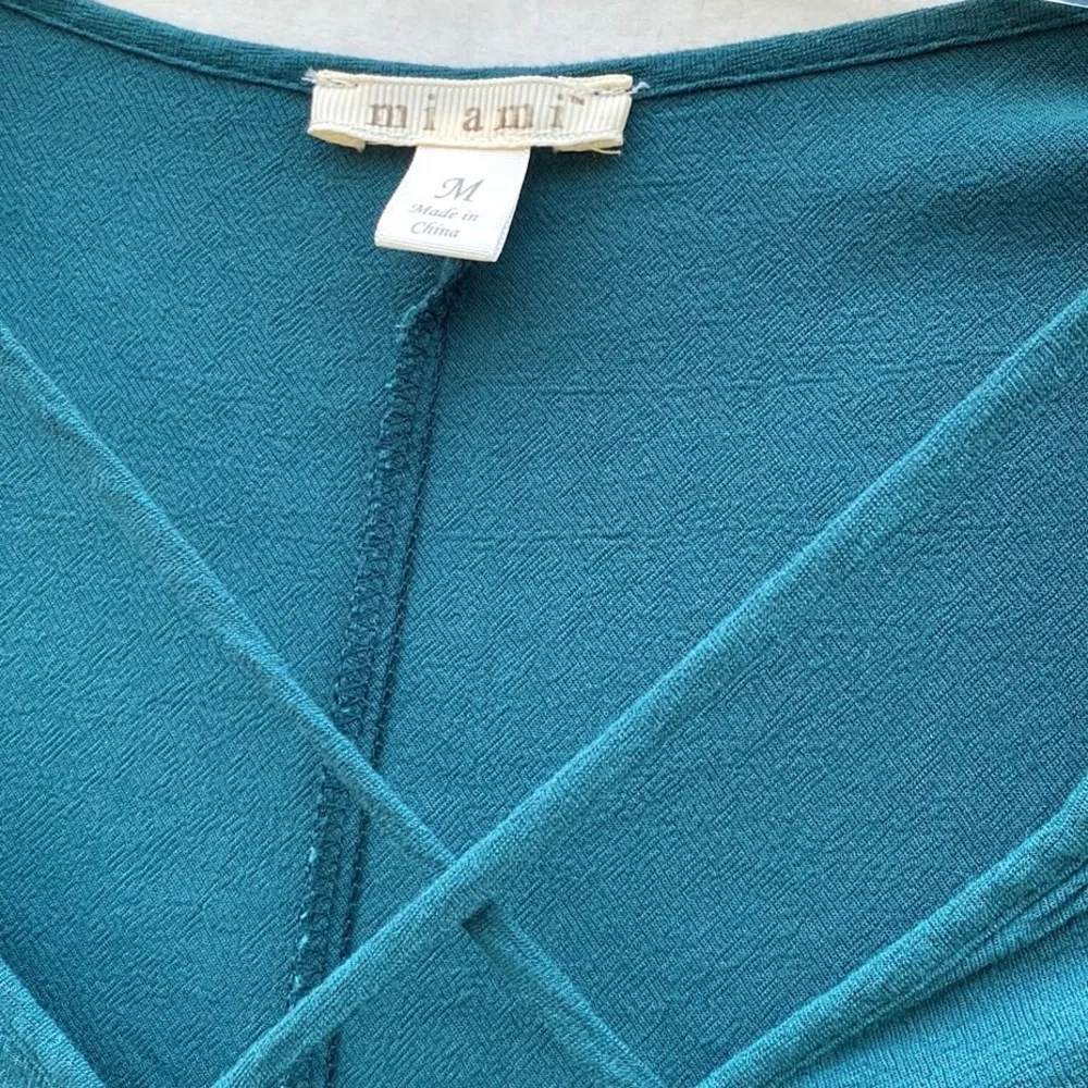 Miami Womens medium teal cross front long sleeve bubble hem embroidered top - Image 6