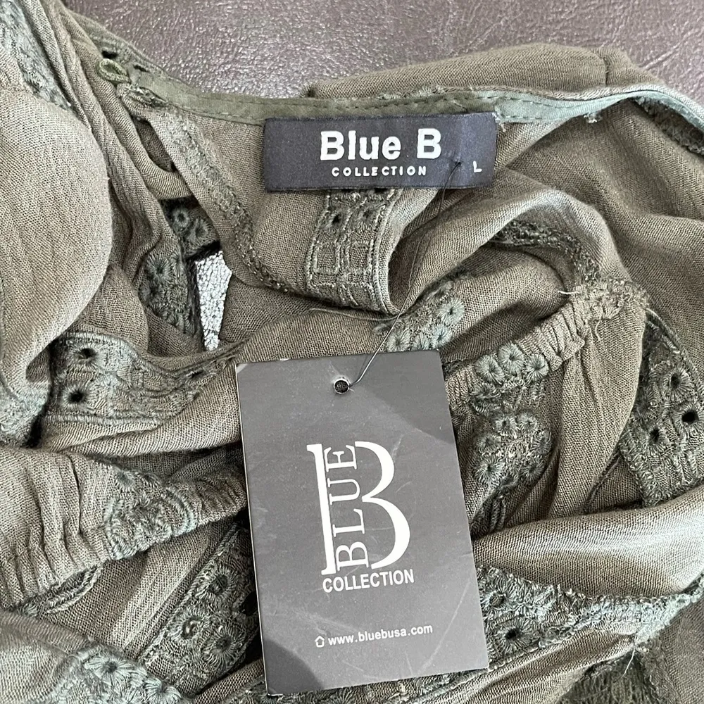 Blue B Collection new with tags size large top in olive Green - Image 7