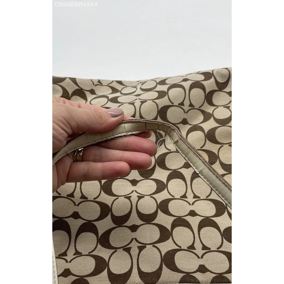 Coach Brown Signature Zipper Tote Khaki Canvas And Patent White Leather - Size L - Image 8