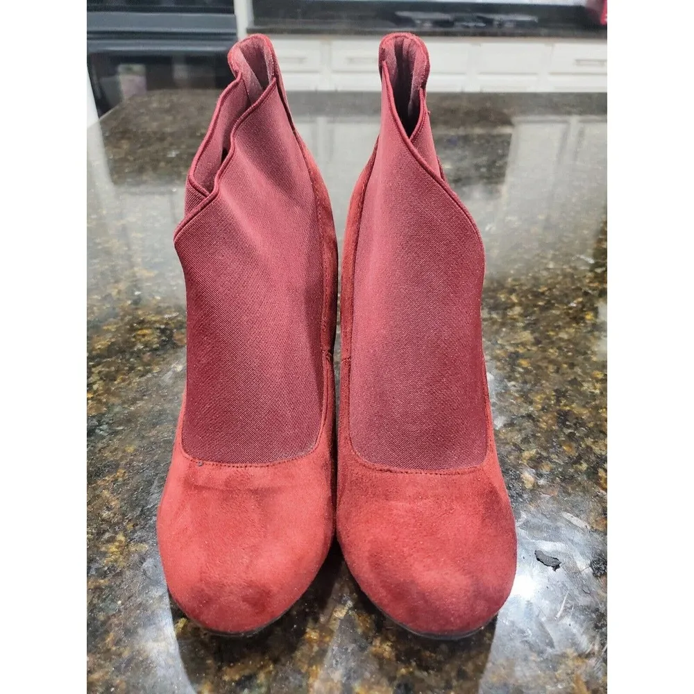 Gaella Women's Upper Mid Closed Toe Block Heels Casual Red Bootie Size 8 - Image 2