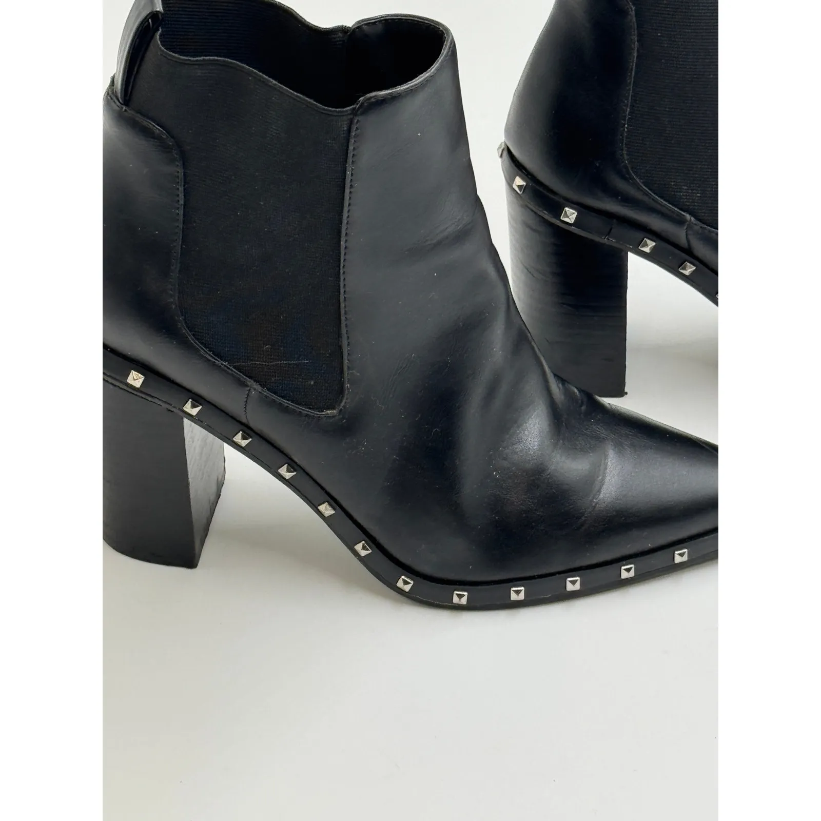 Charles David · 9M · DODGER Studded Chelsea Ankle Boots · Black · Pointed Toe - Image 2