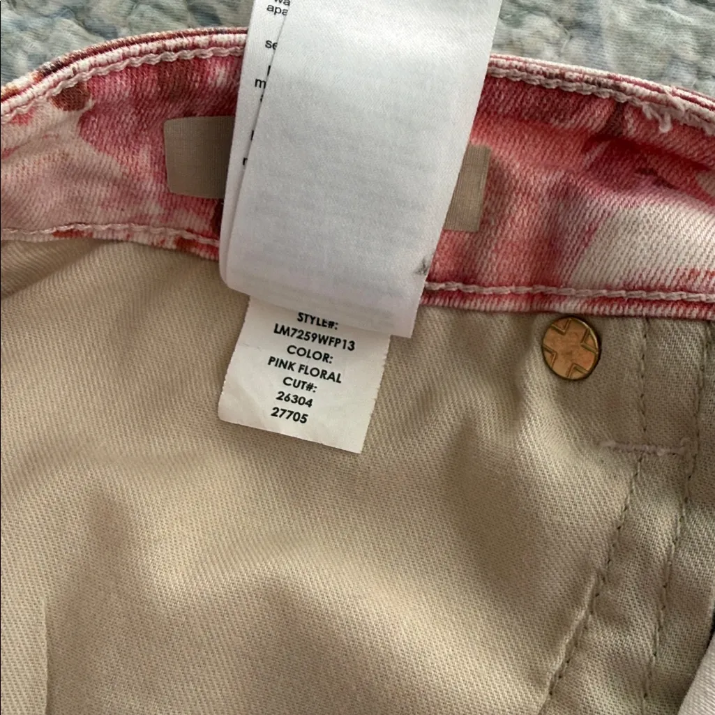 Liverpool Los Angeles Hannah Crop Flare with Fray Hem in Pink Floral print 10/30 - Image 10