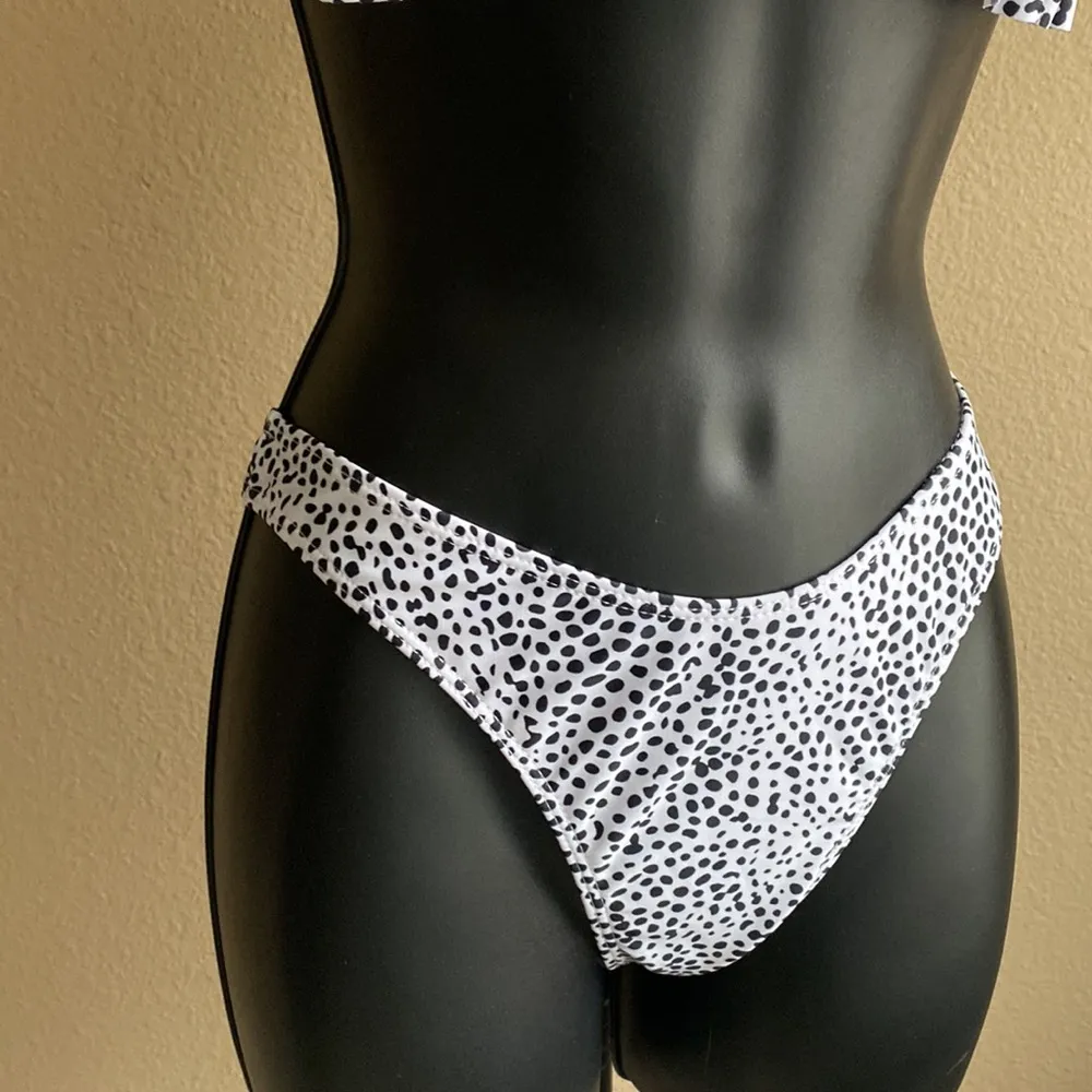 Dalmatian print white & black swimsuit set bathing suit bikini size medium - Image 4