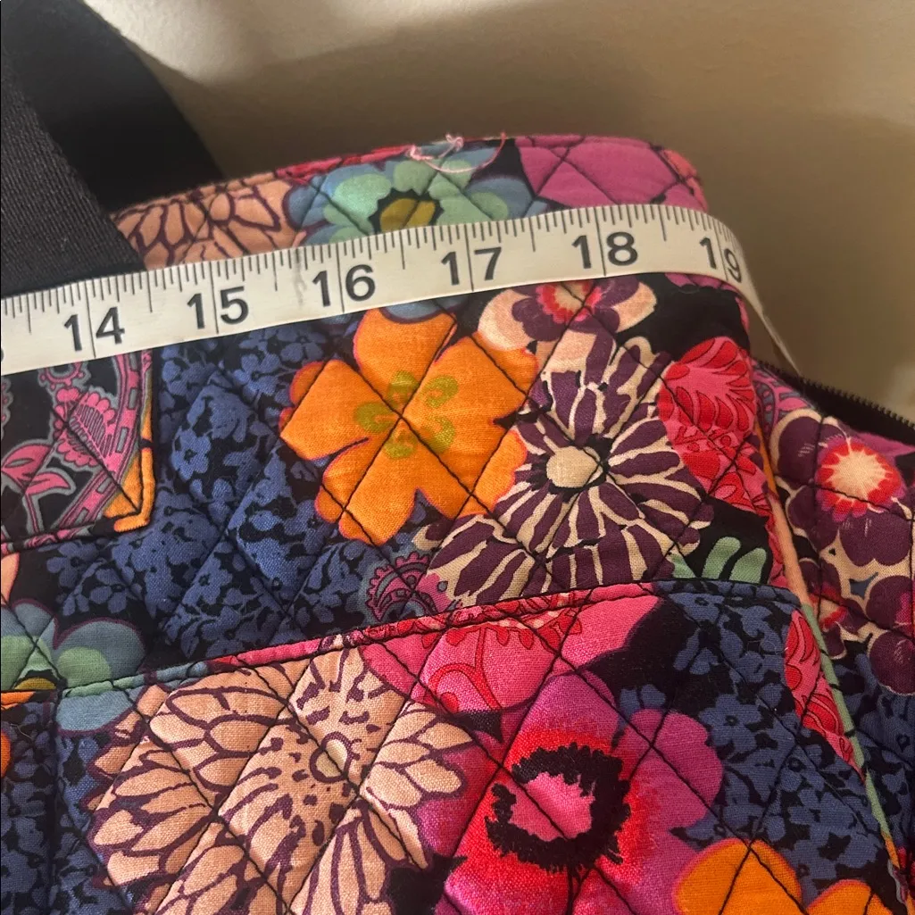 Vera Bradley Floral Fiesta LARGE Travel Weekender Bag, Soft Suitcase - Image 12