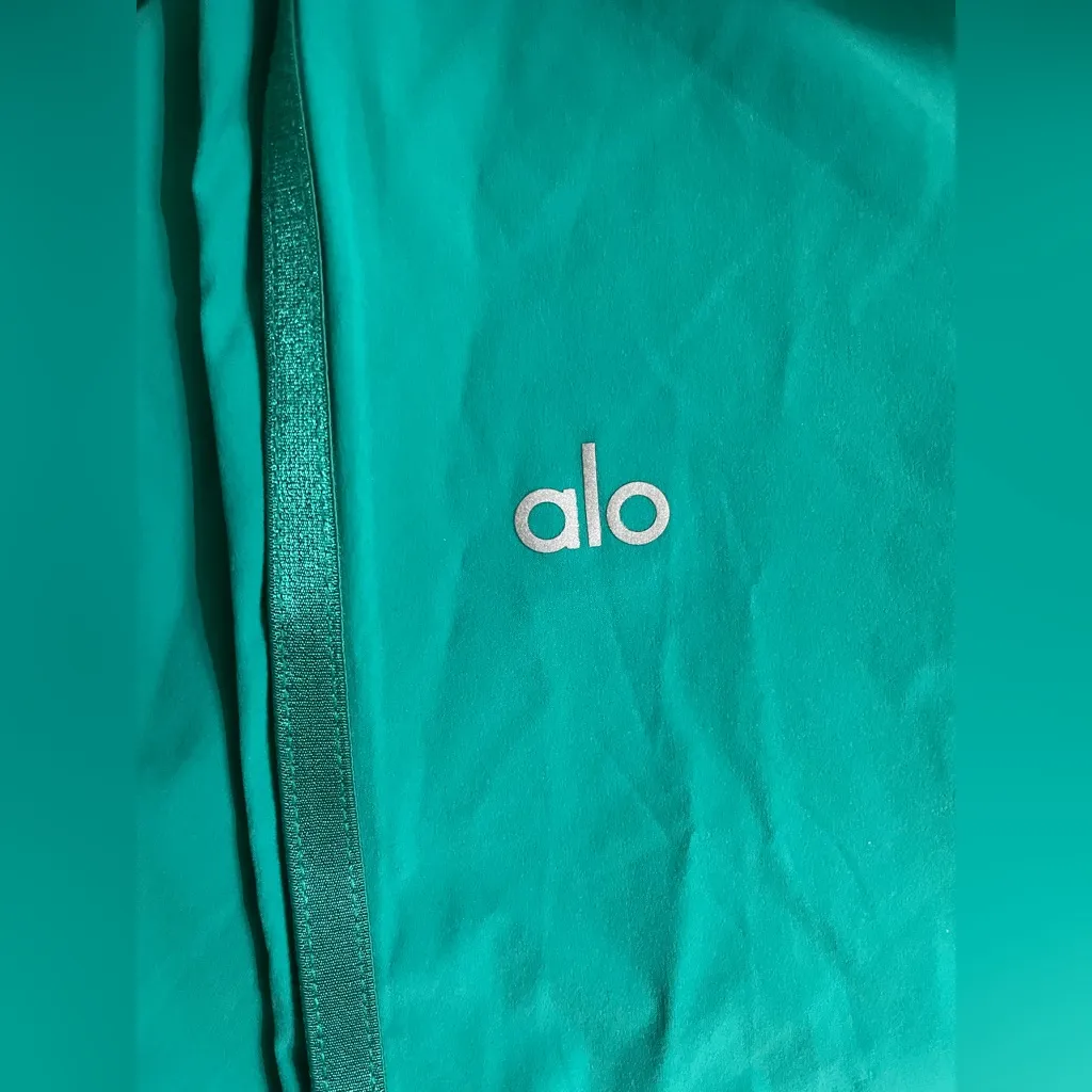 Alo Yoga NWOT Breezy Wide Leg Pants Spruce Green Size M - Image 12