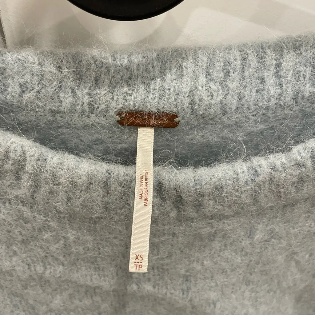 Free People Light Blue Sweater - Image 3