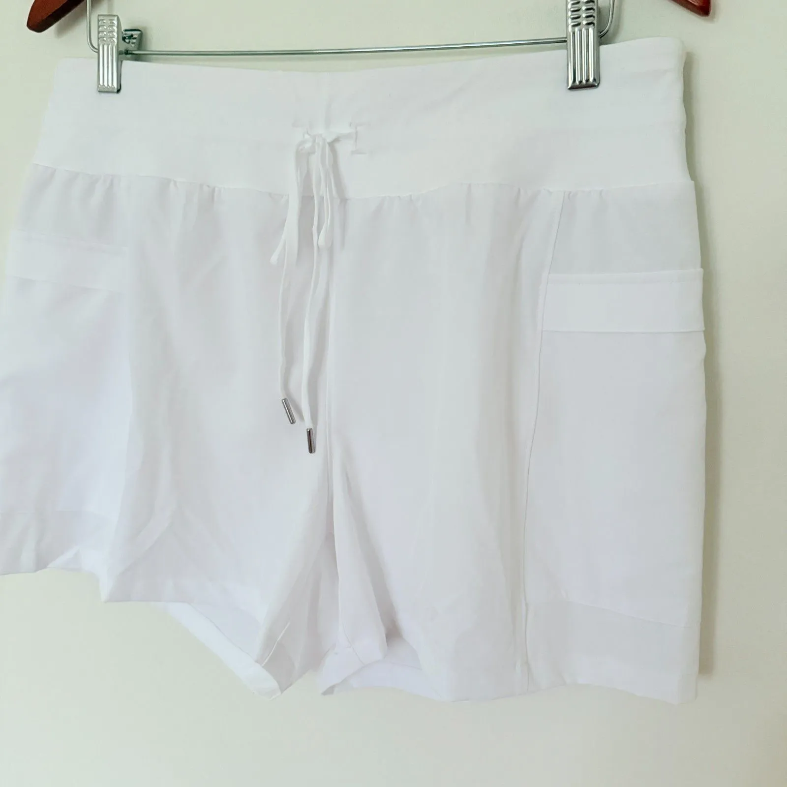 NWT Calia Journey Collection White Mid Rise Short 4" Inseam TrueLight Fabric L Size L - Image 10