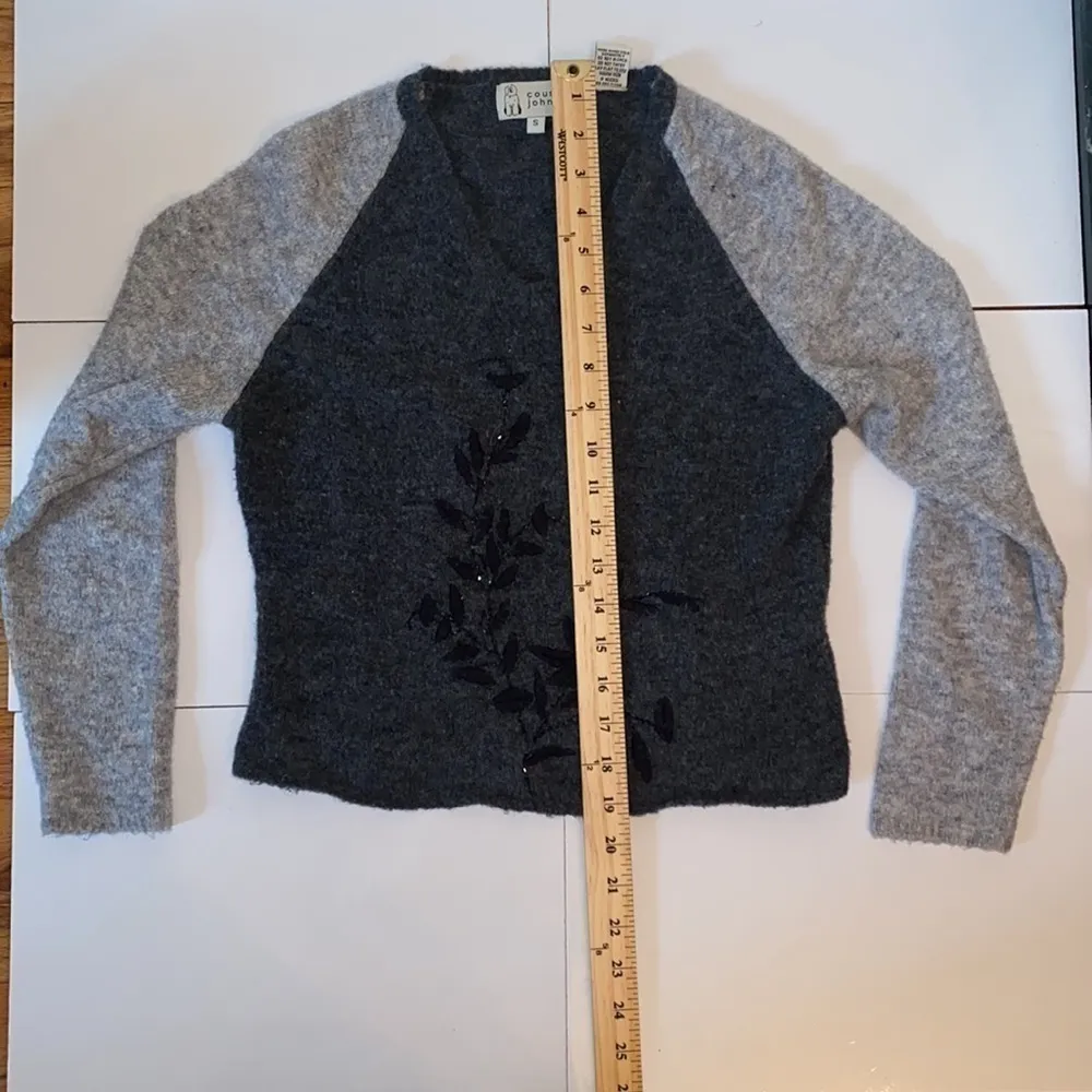 Cousin Johnny grey wool sweater with black beading and embroidery. Size S. EUC. Gray - Image 12