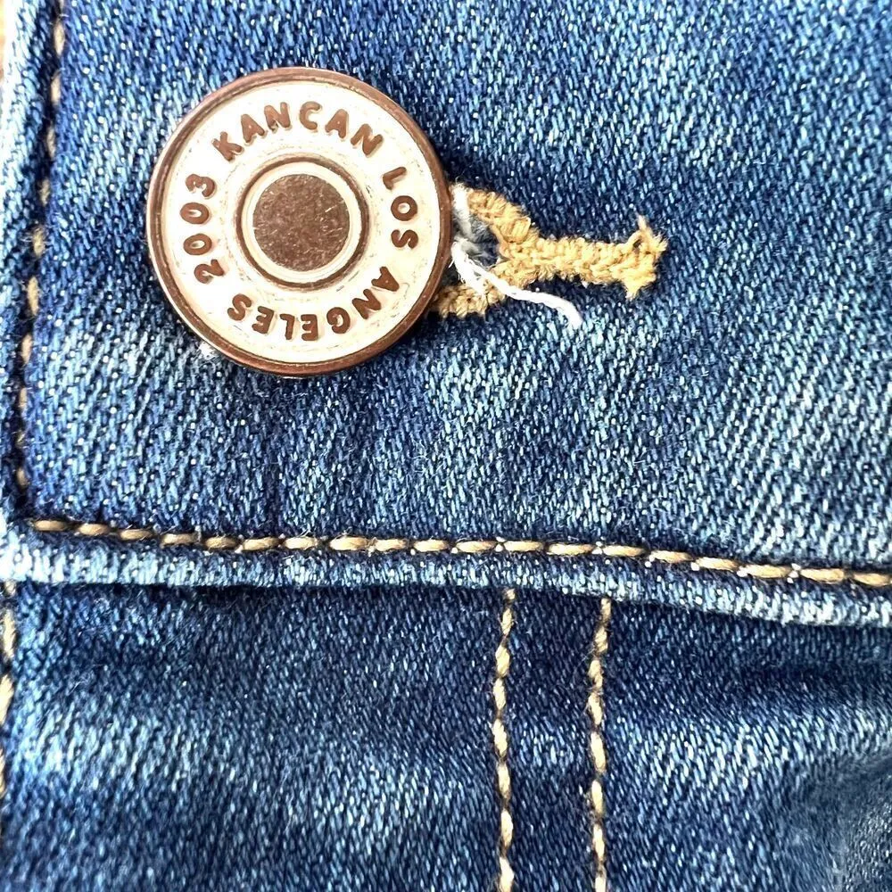 Kancan womens short blue denim high rise jean casual classic size L. Size L - Image 3