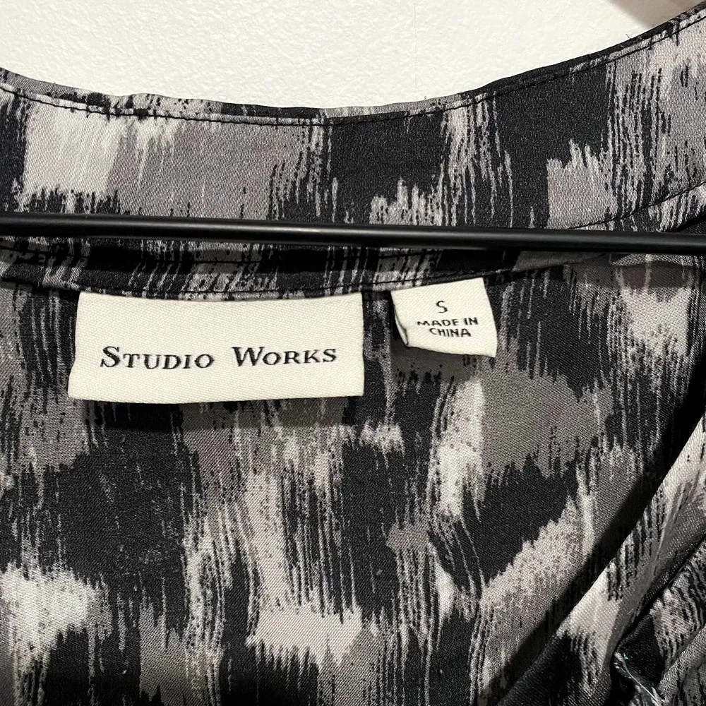 Studio Works Gray & Black Leopard Tank Small - Image 38