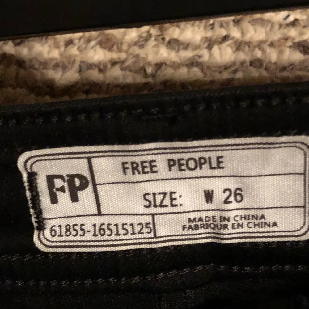 Free People Black Bermuda Shorts size 26 NWT - Image 10